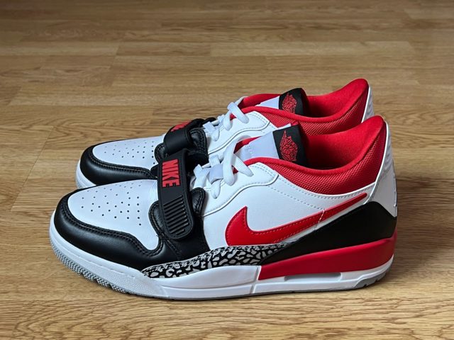 Шкіряні кросівки Air Jordan Legacy 312