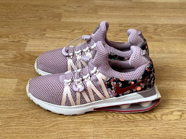 Кросівки Shox