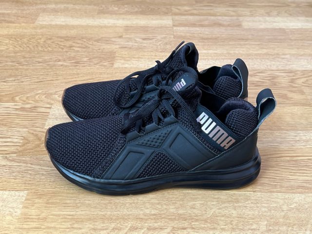 Кросівки