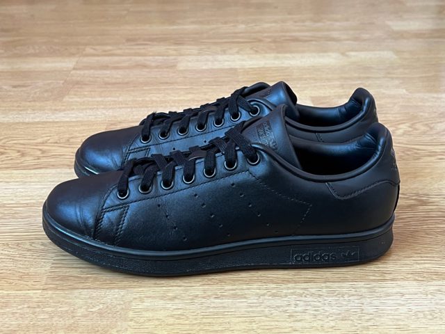 Шкіряні кросівки